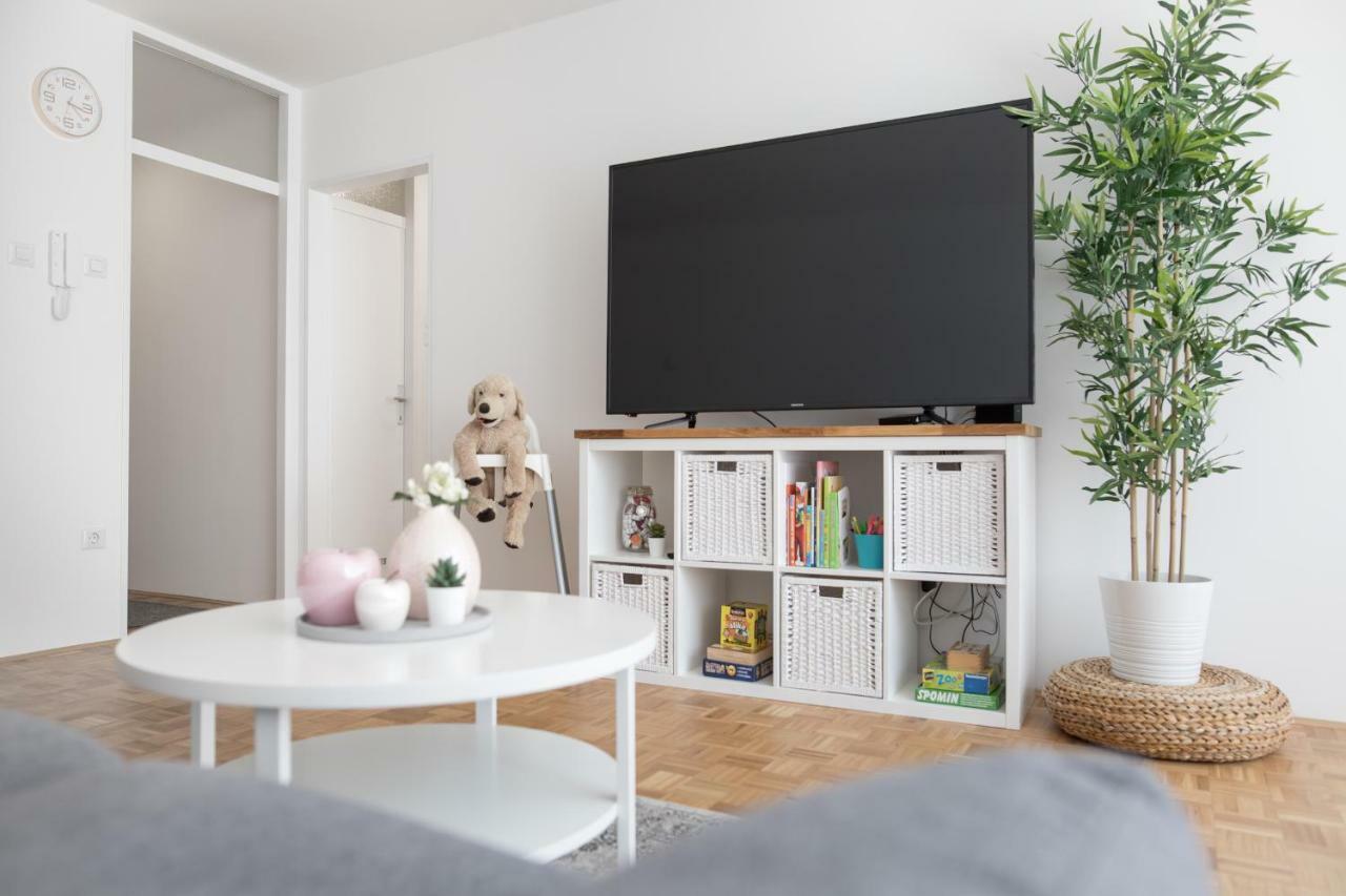 Family Apartment With Garden Любляна Екстер'єр фото