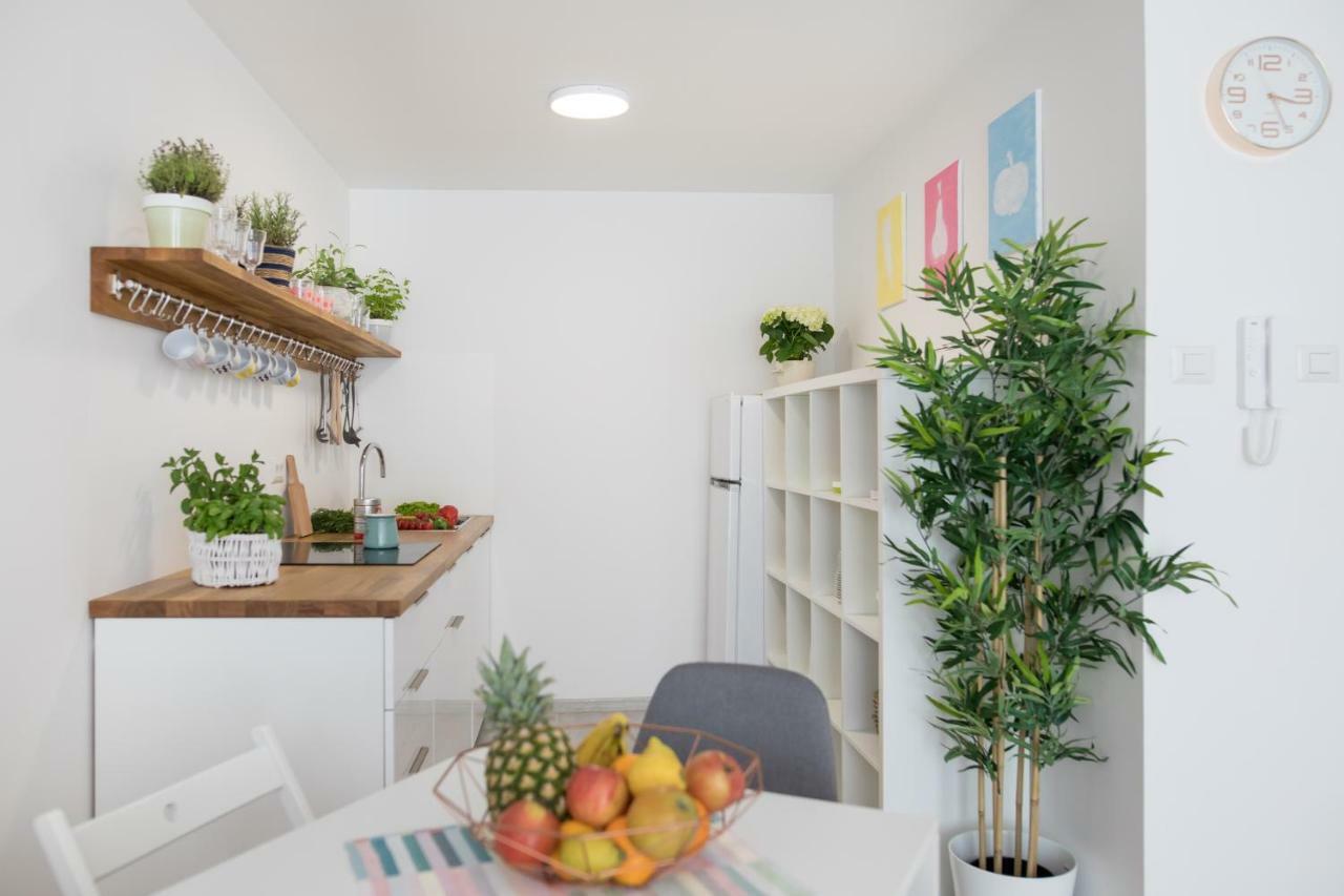 Family Apartment With Garden Любляна Екстер'єр фото